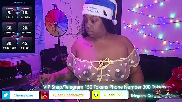 Snapshot of cheriserozequeen chatting on 12/24/24, 02:43 cheriserozequeen online show from 12/24/24, 02:43