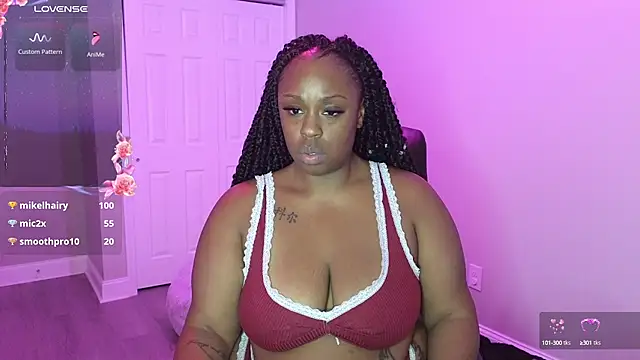 Snapshot of cheriserozequeen chatting on 10/11/25, 09:02 cheriserozequeen online show from 10/11/25, 09:02