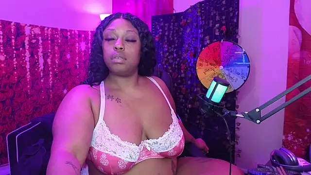 cheriserozequeen online show from 02/11/26, 04:50