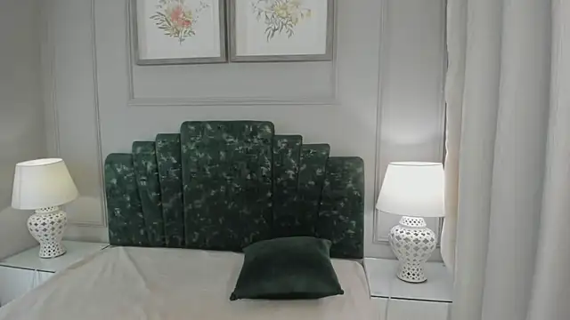 ana beckett online show from 10/24/25, 10:44