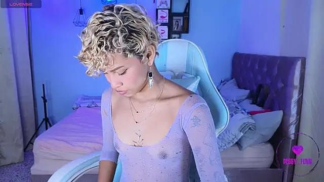 Peggy Funn online show from 01/08/25, 12:06