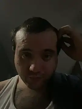 Snapshot of 817raul chatting on 03/04/25, 10:13 817raul online show from 03/04/25, 10:13