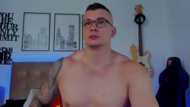 Snapshot of seancarreraa chatting on 09/18/25, 03:08 seancarreraa online show from 09/18/25, 03:08