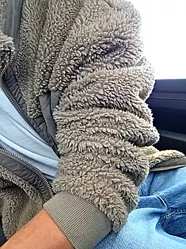 Zeefy online show from 10/08/25, 09:07