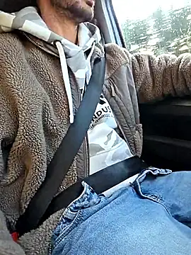 Zeefy online show from 10/23/25, 06:34