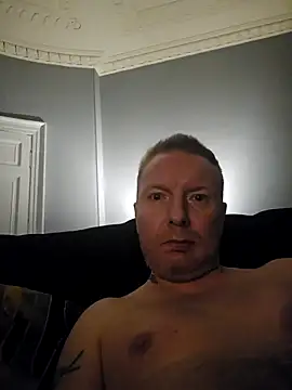 Snapshot of walker1979 chatting on 10/03/25, 09:01 walker1979 online show from 10/03/25, 09:01