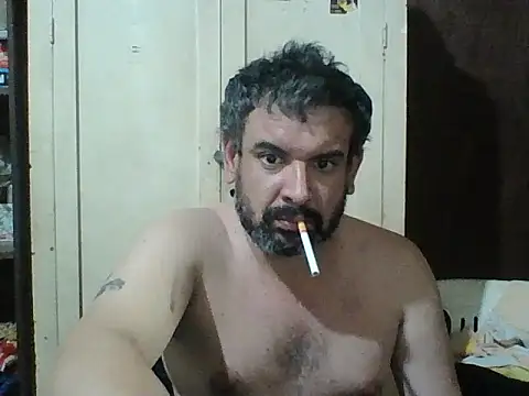 Rodrigo happy online show from 10/22/25, 03:18