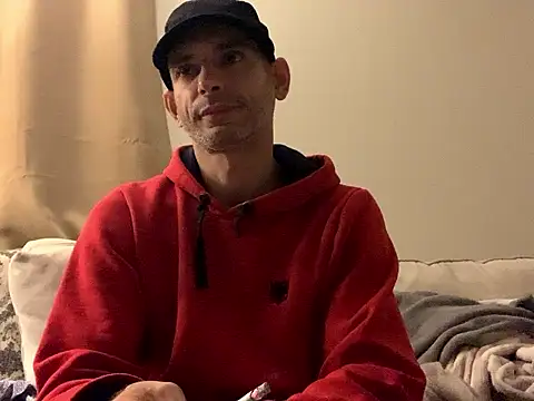 Snapshot of hailzeffn chatting on 09/15/25, 10:15 hailzeffn online show from 09/15/25, 10:15