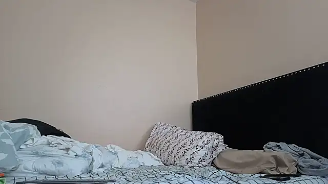 Snapshot of hailzeffn chatting on 10/05/25, 05:33 hailzeffn online show from 10/05/25, 05:33