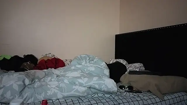 Snapshot of hailzeffn chatting on 10/25/25, 08:55 hailzeffn online show from 10/25/25, 08:55