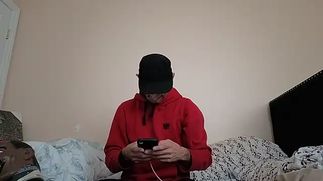 Snapshot of hailzeffn chatting on 10/31/25, 01:23 hailzeffn online show from 10/31/25, 01:23