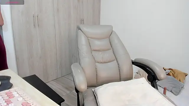  miamadison online show from 06/20/26, 10:34