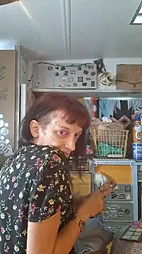 Snapshot of whitetrashdirtyslut chatting on 06/16/26, 04:09 whitetrashdirtyslut online show from 06/16/26, 04:09