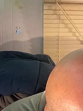 Spunonymous online show from 09/29/25, 03:22