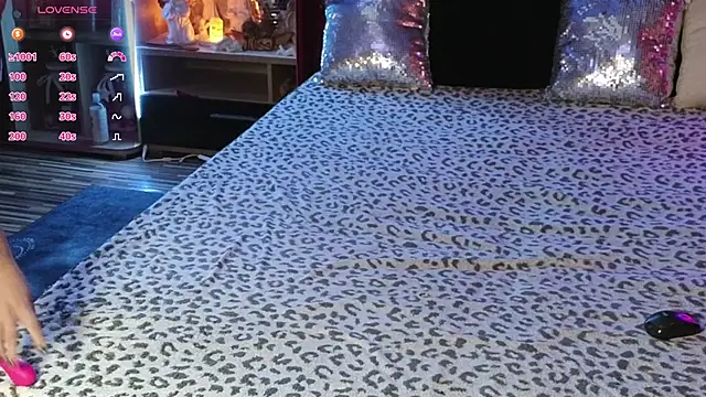 Snapshot of SeductiveCeline chatting on 11/27/25, 12:40 SeductiveCeline online show from 11/27/25, 12:40