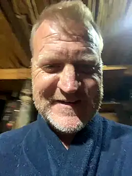 sexycouple109 online show from 10/28/25, 07:38