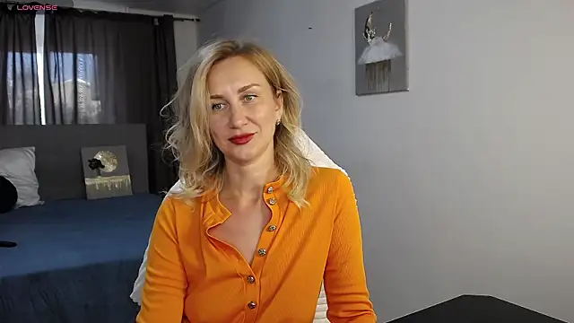 Vanessa Nowak online show from 07/21/26, 02:52