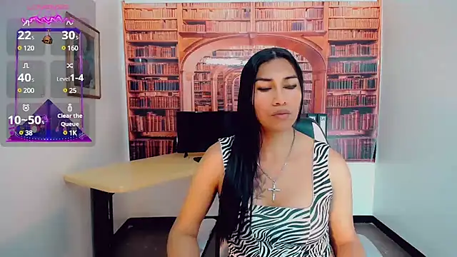 khiara moretti online show from 12/11/24, 07:36