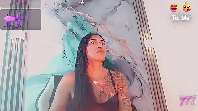 khiara moretti online show from 07/28/26, 11:39