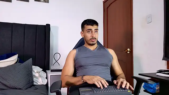 muscle ares online show from 11/19/25, 12:21