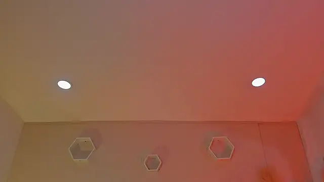 Agathaargent  online show from 12/15/25, 08:46