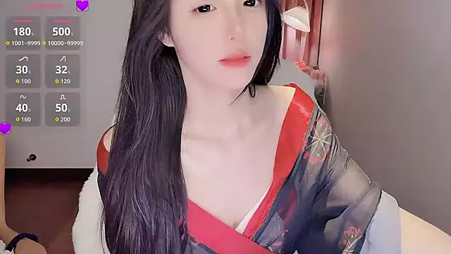 Snapshot of Duomiz chatting on 10/11/25, 12:58 Duomiz online show from 10/11/25, 12:58