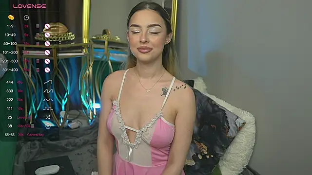 ScarletColes online show from 12/13/24, 03:05