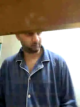 Snapshot of Fucklover011 chatting on 10/26/25, 01:22 Fucklover011 online show from 10/26/25, 01:22