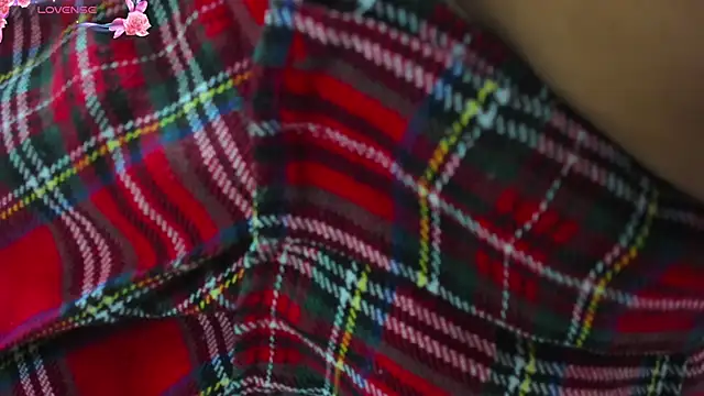 Snapshot of EIMY-ROBERTS chatting on 11/07/25, 08:20 EIMY-ROBERTS online show from 11/07/25, 08:20