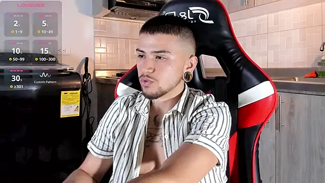 Snapshot of ftmphilip_ chatting on 11/20/25, 11:15 ftmphilip online show from 11/20/25, 11:15