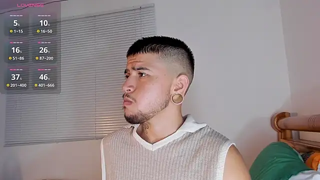 Snapshot of ftmphilip_ chatting on 11/23/25, 12:54 ftmphilip online show from 11/23/25, 12:54