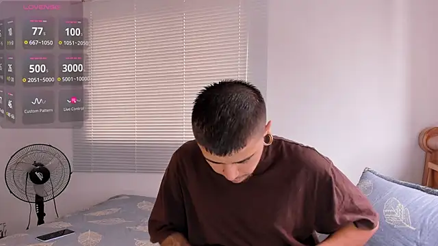 Snapshot of ftmphilip_ chatting on 11/27/25, 05:26 ftmphilip online show from 11/27/25, 05:26