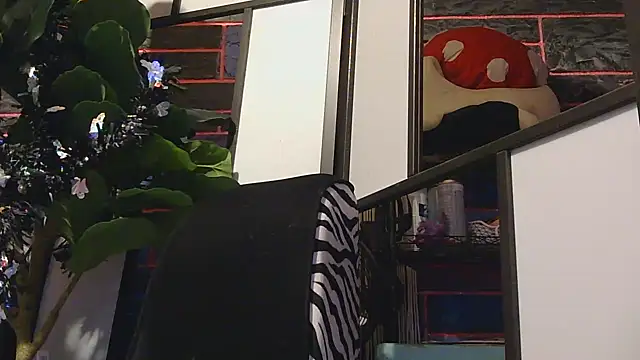 watermellonpussy online show from 10/12/25, 02:43