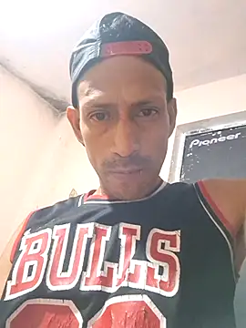 fkoito online show from 11/04/25, 12:21