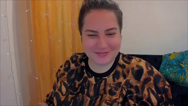 Snapshot of _madalexa_ chatting on 12/24/24, 06:50  madalexa  online show from 12/24/24, 06:50