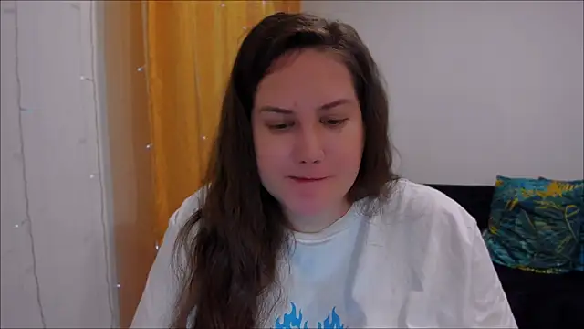 Snapshot of _madalexa_ chatting on 02/12/25, 06:30  madalexa  online show from 02/12/25, 06:30