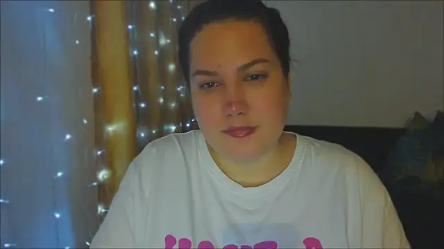 Snapshot of _madalexa_ chatting on 10/07/25, 09:34  madalexa  online show from 10/07/25, 09:34