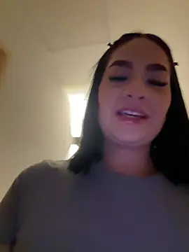 GabriellaFerrer online show from 12/17/24, 10:44