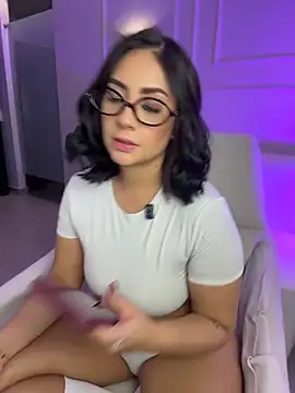 GabriellaFerrer online show from 06/05/26, 12:28
