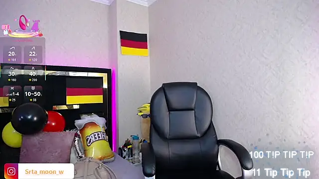 Moon Water   online show from 09/25/25, 11:36