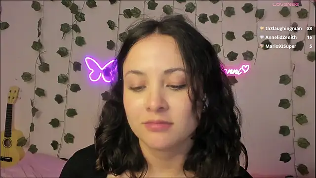 Megan Rodrigo online show from 12/03/24, 12:13