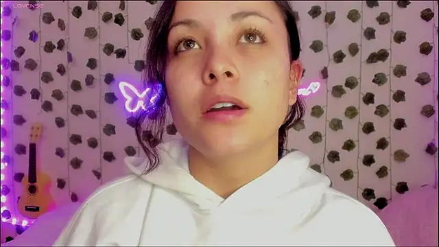 Megan Rodrigo online show from 01/05/25, 10:29