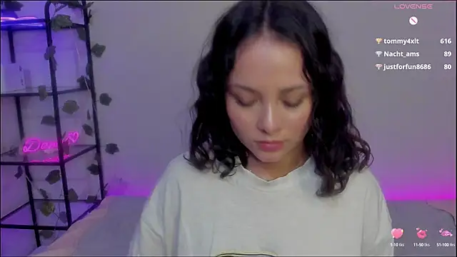 Megan Rodrigo online show from 01/14/25, 01:15