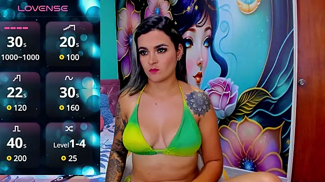 Snapshot of mia_bigtits17 chatting on 12/13/24, 01:59 mia bigtits17 online show from 12/13/24, 01:59
