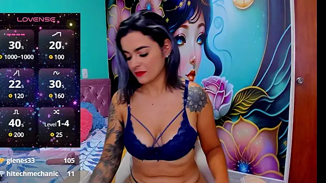 Snapshot of mia_bigtits17 chatting on 12/14/24, 02:31 mia bigtits17 online show from 12/14/24, 02:31