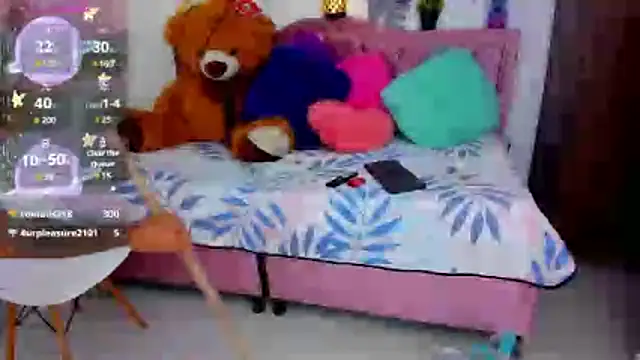 mia bigtits17 online show from 08/04/26, 12:25