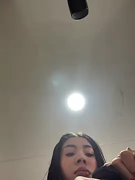 Roxanne 08 online show from 07/25/26, 04:48