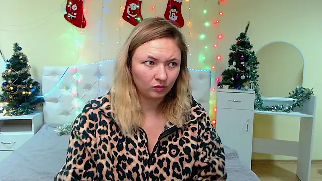 SallyVerda online show from 12/28/24, 10:55