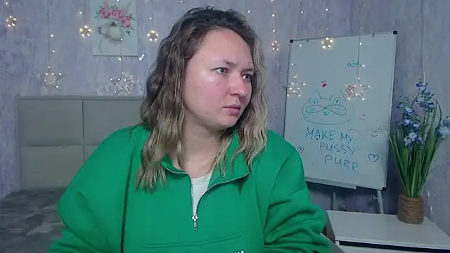 SallyVerda online show from 11/05/25, 07:03