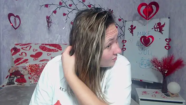 Snapshot of SallyVerda chatting on 02/13/26, 06:26 SallyVerda online show from 02/13/26, 06:26
